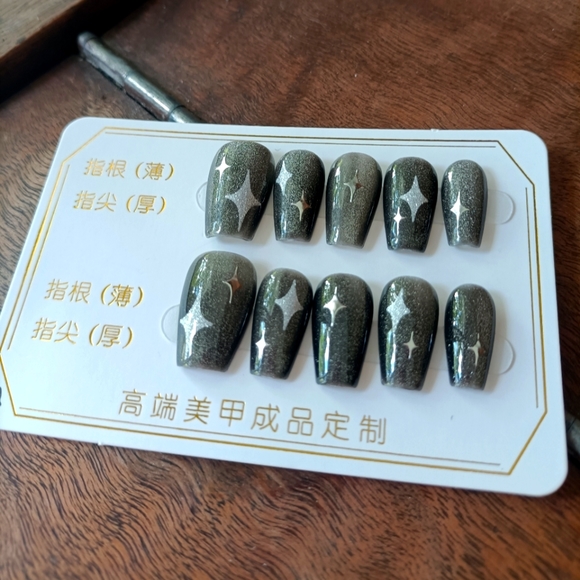 One of a Kind CUSTOM NAILS 10pcs set Size M Twisted Fate - Picture 3 of 6